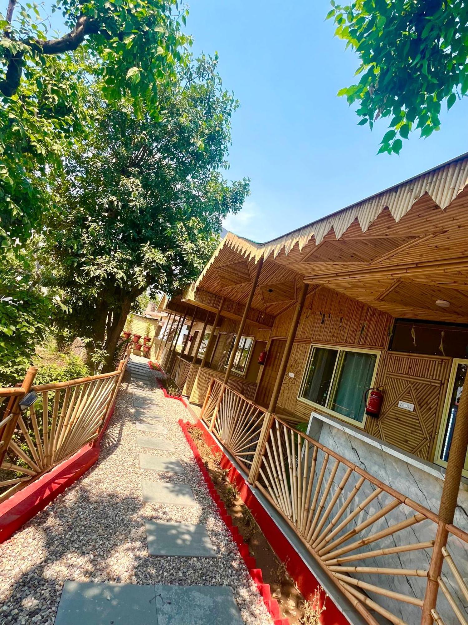 Bamboo Garden Cottages And Cafe Rishikesh Exterior photo